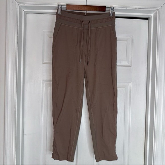 Lululemon Dance Studio MR Crop Pants 4 Taupetastic - Picture 5 of 9